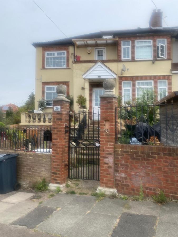 Big Home In London, Forest Hill Exteriör bild